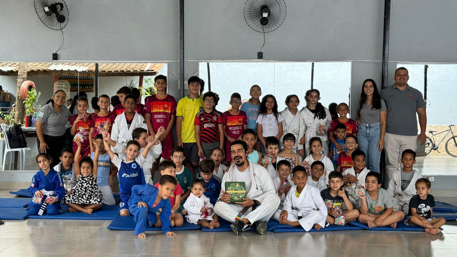 INSTITUTO ROMA CELEBRA A SEMANA DAS CRIANÇAS