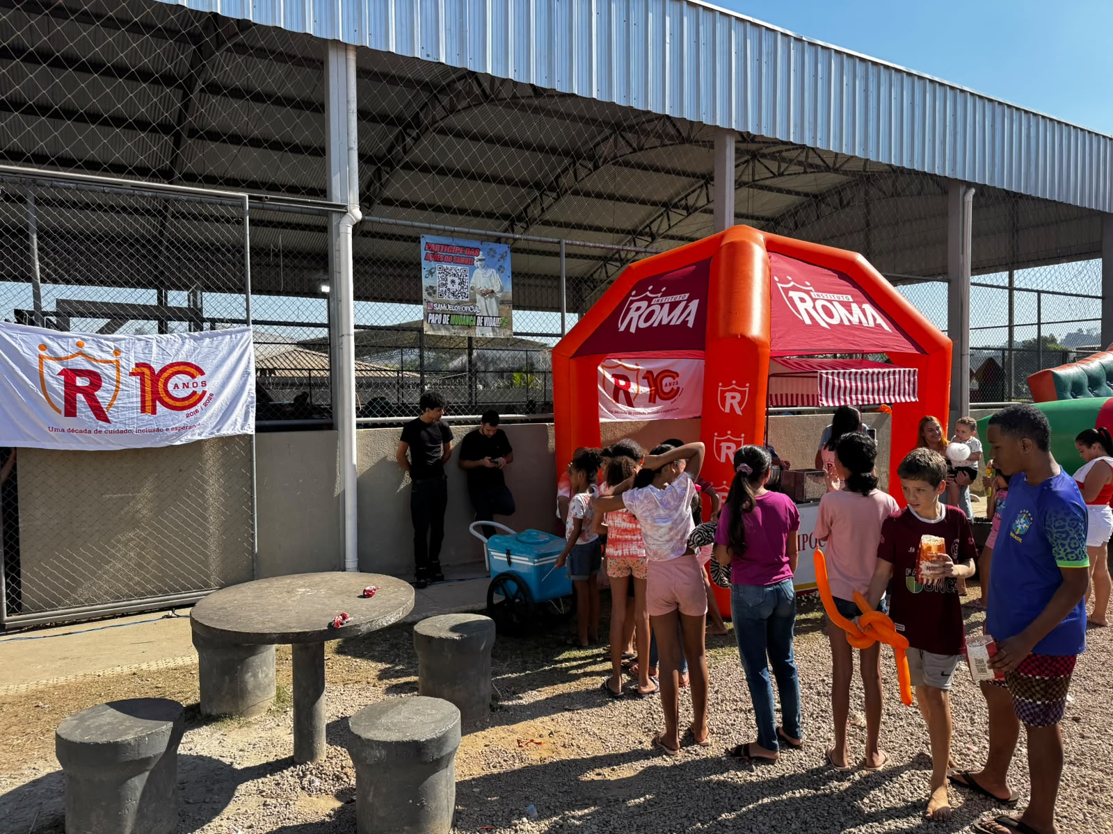 INSTITUTO ROMA PROMOVE RUA DE LAZER E REÚNE FAMÍLIAS NO BAIRRO ÁGUAS CLARAS